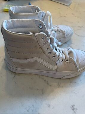 Kids White High-Top Sneakers - Classic Casual Style. Item # 11509